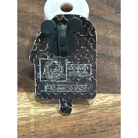 Disney Trading Pin Authentic Mickey Mouse Popsicle Collection Food Ice Cream Bar - Picture 2 of 4